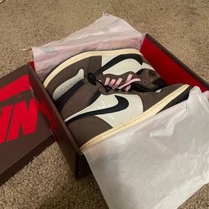 Jordan 1 Travis Scott’s